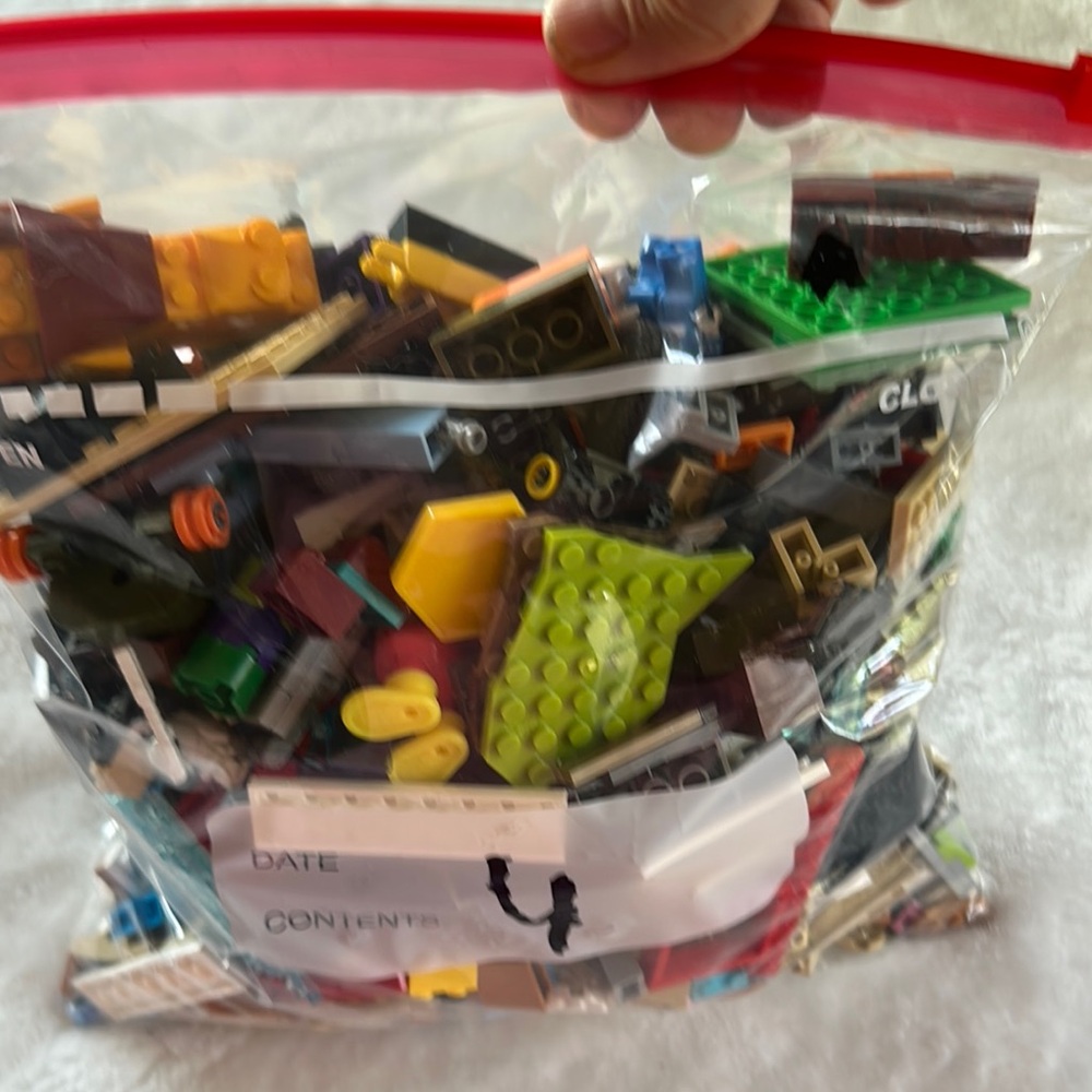 Lego Mixed Color Building Blocks Set - Picture 2 of 3